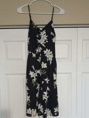 Black Floral Midi Slip Dress with White Lily Print With Pockets
